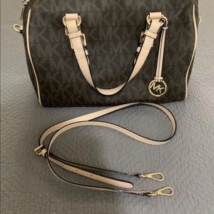 Micheal kors medium Grayson